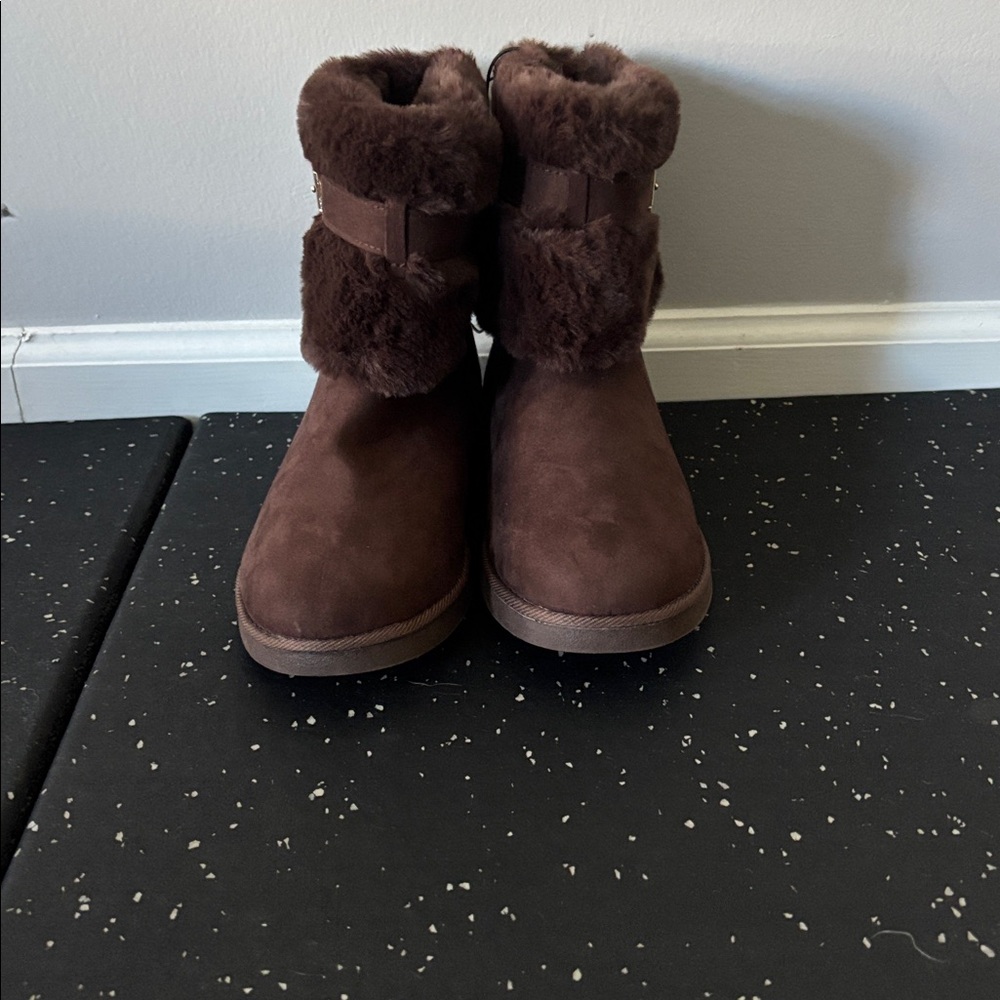 Juicy Couture Brown Ankle Boots with Fur Trim - Picture 3 of 3